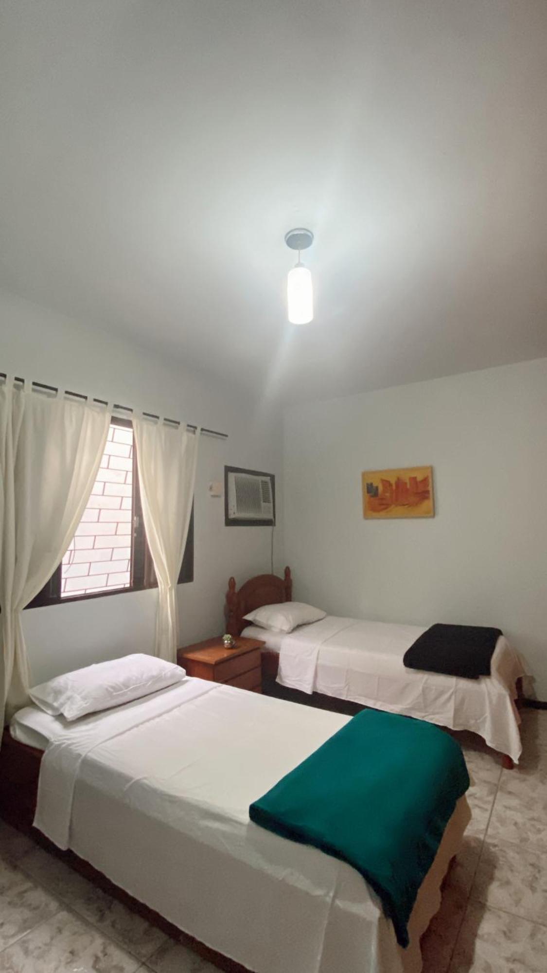 Triana Guest House Foz do Iguacu Exterior photo