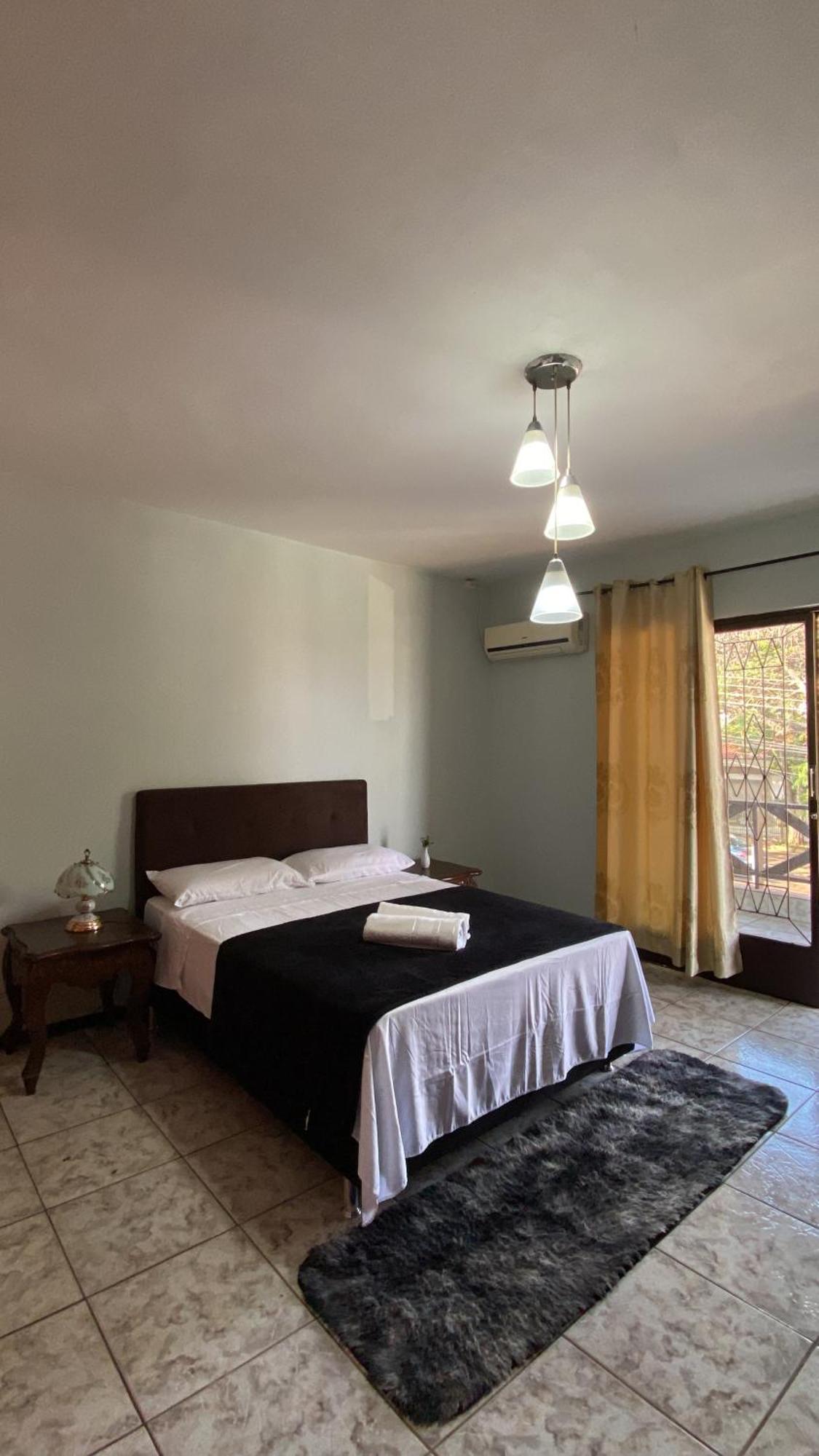Triana Guest House Foz do Iguacu Exterior photo
